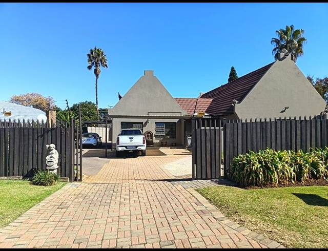 4 BEDROOM HOUSE FOR SALE IN BRACKENDOWNS